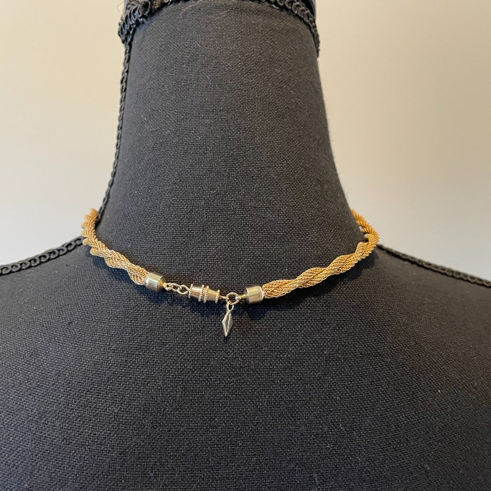 Vintage 1970s SARA COV Necklace 16” Gold Tone Classic Retro Jewelry - Picture 2 of 8